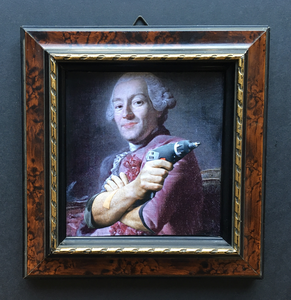 Snelle collages en tekeningen, gemaakt op reclamefolders en in oude boeken.