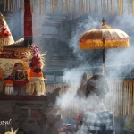 Offering by the Temple Offering by the Temple