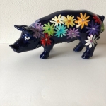 Flower power pig Flower power pig