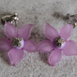 Oorbel bloem lila Oorbel bloem lila