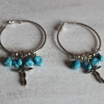 Creolen turquoise nuggets en kruis Creolen turquoise nuggets en kruis