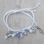 Ibiza armband gehaakt kralen/bedels wit/blauw/zilver Ibiza armband gehaakt kralen/bedels wit/blauw/zilver