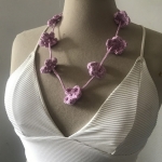 Ketting gehaakt bloemetjes Merengue Ketting gehaakt bloemetjes Merengue