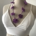 Ketting gehaakt bloemetjes Paars Ketting gehaakt bloemetjes Paars