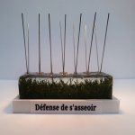 Défense de s'asseoir Défense de s'asseoir