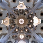LA SAGRADA FAMILIA LA SAGRADA FAMILIA