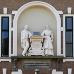 GEVEL IN HUIZEN (DETAIL) GEVEL IN HUIZEN (DETAIL)