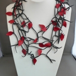 Blaadjesketting rood (3) Blaadjesketting rood (3)