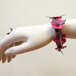 Armband bloem rood Armband bloem rood