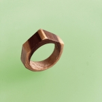 Ring van laurier met twee vlakken Ring van laurier met twee vlakken