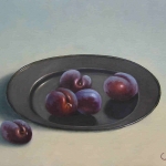 Tinnen bord met pruimen Tinnen bord met pruimen