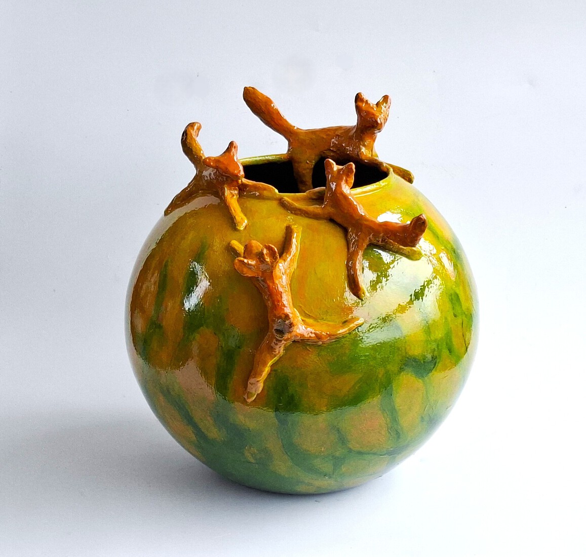Vase Foxes