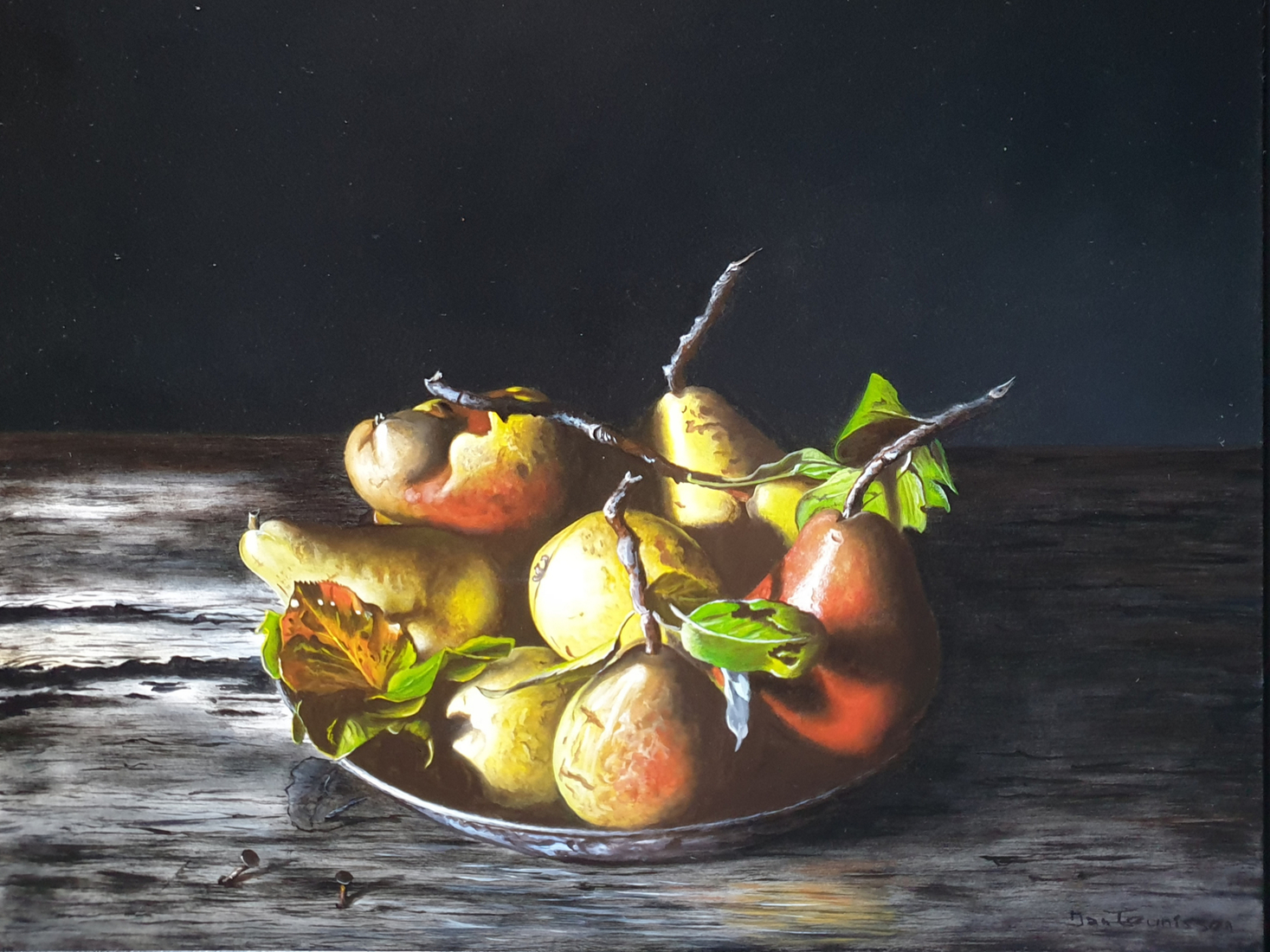 Peren in een roestig schaaltje