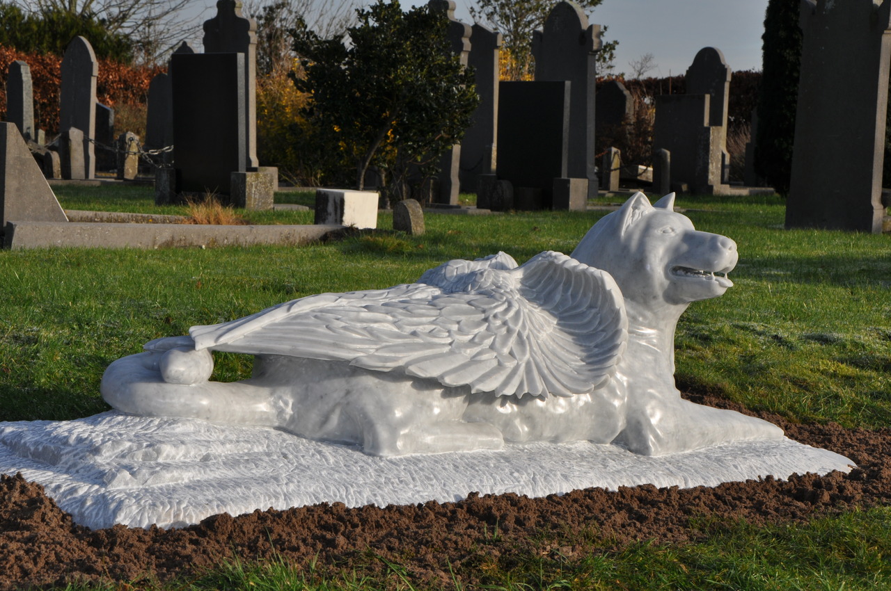Marmeren monument