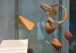 De oloïde is een geometrisch lichaam dat werd uitgevonden door de Zwitserse uitvinder, wiskundige en kunstenaar Paul Schatz. De oloïde wordt gekenmerkt door de tuimelende beweging waarmee hij zich, afwikkelend over zijn gehele oppervlakte voortbeweegt over een plat vlak. De Oloïde vorm wordt ook gebruikt binnen het proces van waterzuivering.