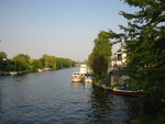 Een kanaal om in te vissen en in te varen. U zult hier foto`s vinden die ik de afgelopen jaren gemaakt hebt vanaf de kant en later ook vanaf de boot.