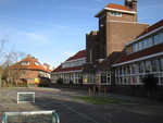 De openbare Gevers-Deutz Terweeschool vindt u op de Terweeweg. Ik heb verschillende fotoreportage`s gemaakt vanwege het 75 jarig bestaan van de school.