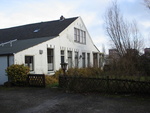 De witte boerderij aan de rand van de wijk Poelgeest moest wijken voor de nieuwbouw.