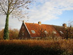 Boerderij Haaswijk kunt u vinden naast het Groene Kerkje en tevens langs het Oegstgeesterkanaal.