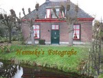 Boerderij Klein Bouwlust ligt aan de Haarlemmertrekvaart en kijkt uit op de Haven Poelgeest.