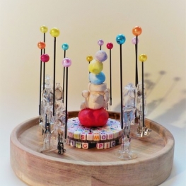 Circus. Circus.