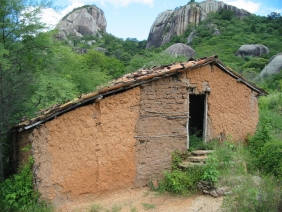 oude hut in Brazilie oude hut in Brazilie