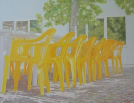 Terras met gele stoelen Terras met gele stoelen