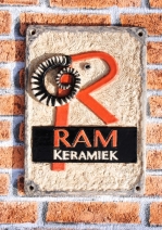 gevelsteen logo Ramkeramiek gevelsteen logo Ramkeramiek