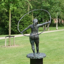 Vrouw met hoepel Vrouw met hoepel