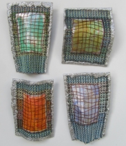 broches geweven met koperdraad broches geweven met koperdraad