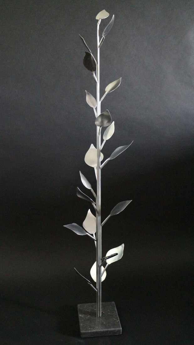 Grow of metal Leaves op Aluminiumdraad