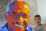 I only paint lifesize or (much) larger.