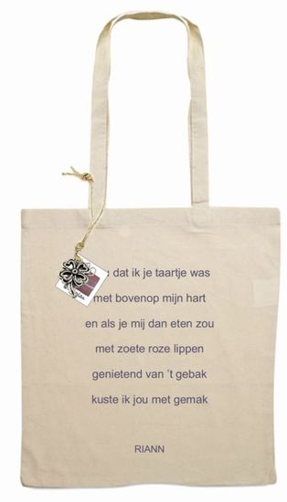 TT04, gebak-tas
