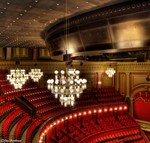 Koninklijk theater Carre te Amsterdam. Alle rechten van deze foto's komen toe aan Theater Carre. Met vriendelijk dank aan Carre die die deze shoot mogelijk maakte.