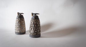 Urns
