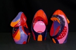 Serie kleine fantasie dieren en paddestoelen. Keramiek met acrylverf.