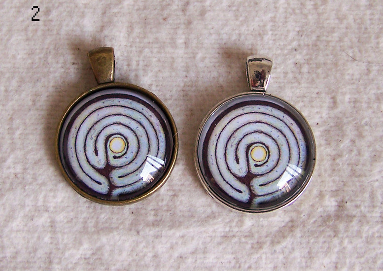 2 mandala hanger, labyrint