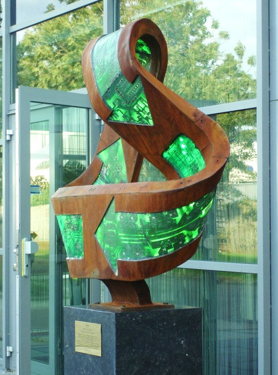 MÖBIUS