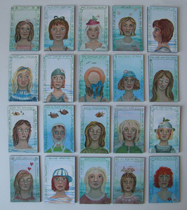 Kleine unieke kunstwerkjes voor een minimale prijs. Zie de informatiepagina 'pakje kunst' voor meer uitleg.