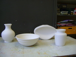 diverse workshops voor particulieren en bedrijven op maat. bv. keramiek, papier-maché, schilderen, collages maken ed
