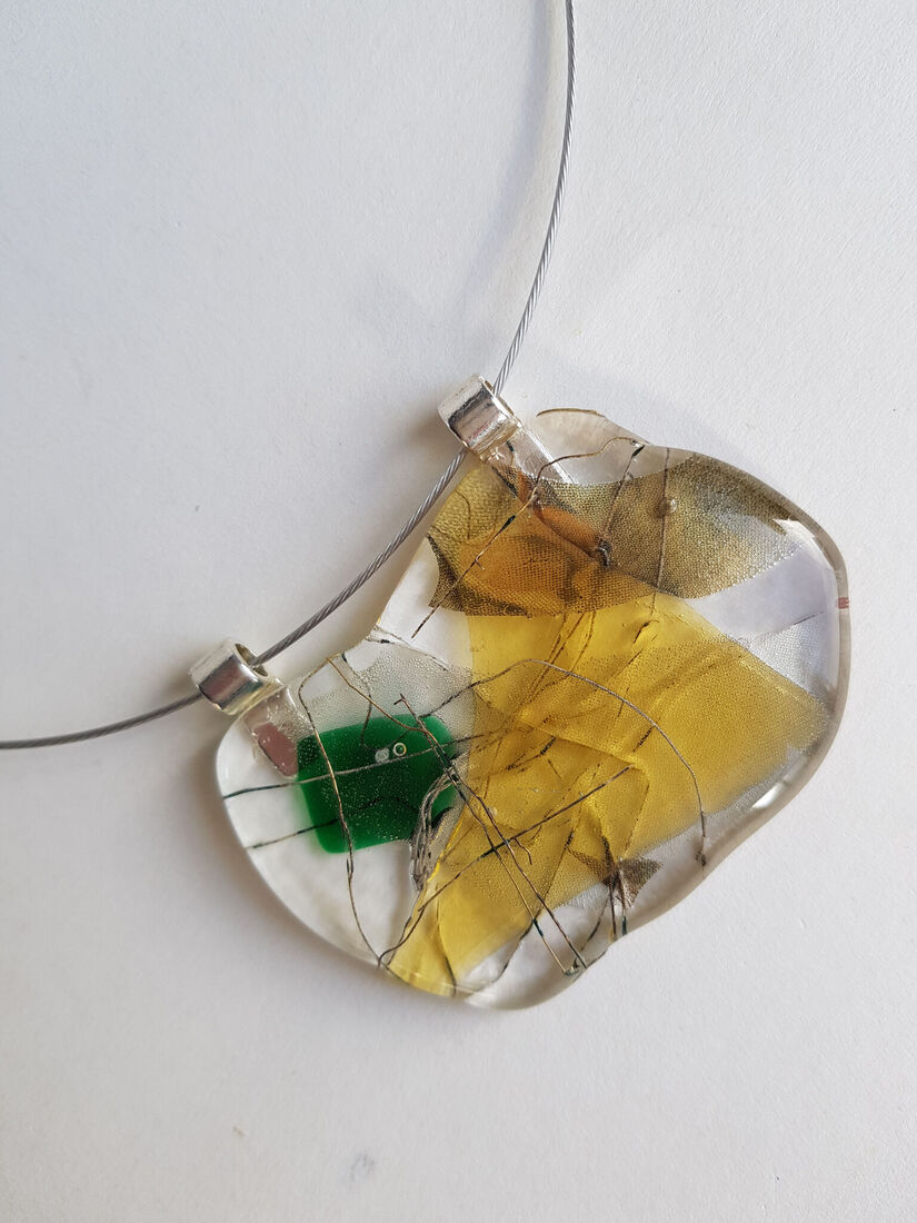 Statement Glashanger met ingesloten metalen