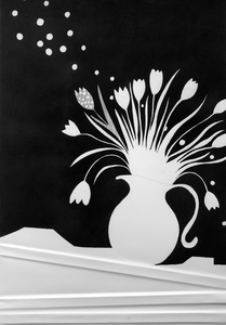 Tekeningen: OI-inkt, houtskool met blinddruk (3D) op papier