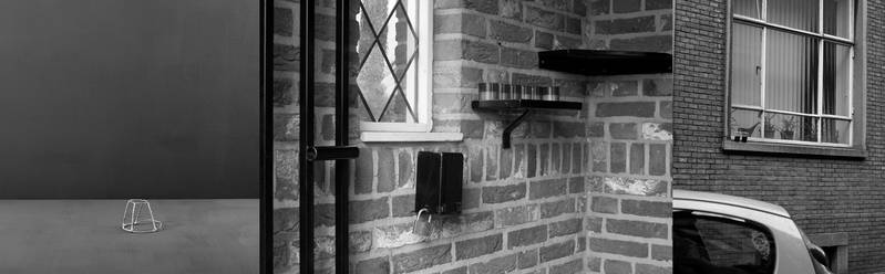 kapel op straat en champagne