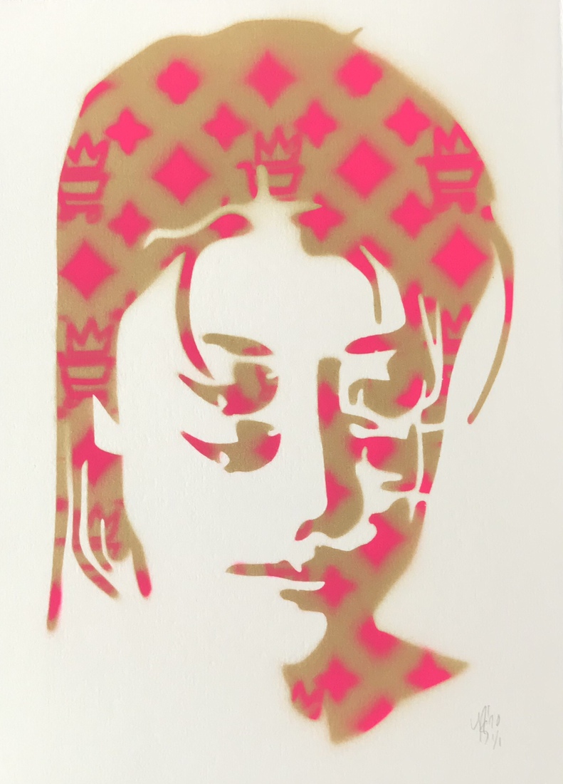 Girl with four eyes, gold