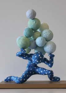 Deze figuurtjes zijn gemaakt van klei en afgewerkt met textiel. Deze werken heb ik gemaakt van 2016 t/m 2022