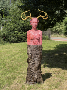 Tussen legende en fluistering ontvouwt The Evermere Collection een wereld geweven uit herinnering, magie en mythe.