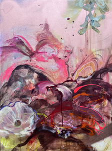 Whispers in Bloom is een intuïtieve reeks, ontstaan uit stilte en beweging. Elk werk begint met abstracte vormen en een gekozen palet, tot iets zich aandient — een bloem, een dier, een figuur. Niet bedacht, maar als fluistering uit het binnenste. Beelden die opkomen zoals dromen dat doen: onverwacht, maar precies op tijd.