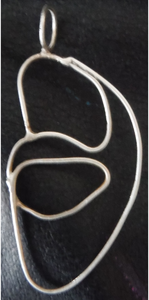 Hier een greep uit mijn collectie handgemaakte zilveren sieraden. Met heel veel liefde vervaardigd en zoals altijd met een tropische tintje.