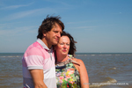 Een leuke ontspannen , spontane shoot zonder de spanning en stress van de trouwdag. Deze serie is op het strand van Castricum gemaakt.