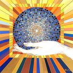 In mijn werk duiken soms cirkels op. Gaandeweg ontdekte ik dat het mandala’s waren; Sanskriet voor totaliteit. Persoonlijk laat de mandala een proces of grondpatroon binnen jezelf zien en zijn geschikt voor meditatie. Een zoektocht naar jezelf en je persoonlijke spirituele pad. Ik creëer in overleg ook uw persoonlijke mandala. Mail me gerust.